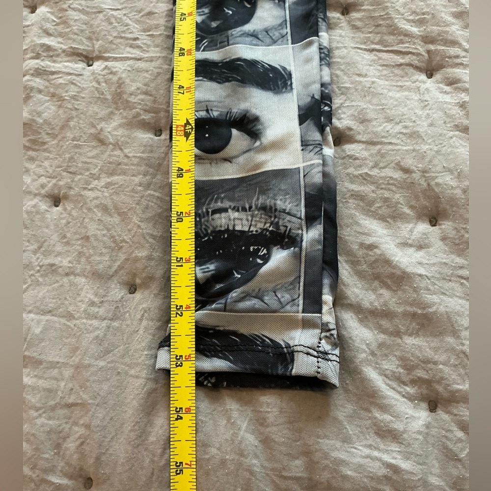 NWT - Fashion Nova Unique Black & White Light weight Sheer Body Suit Size S. - Picture 6 of 12